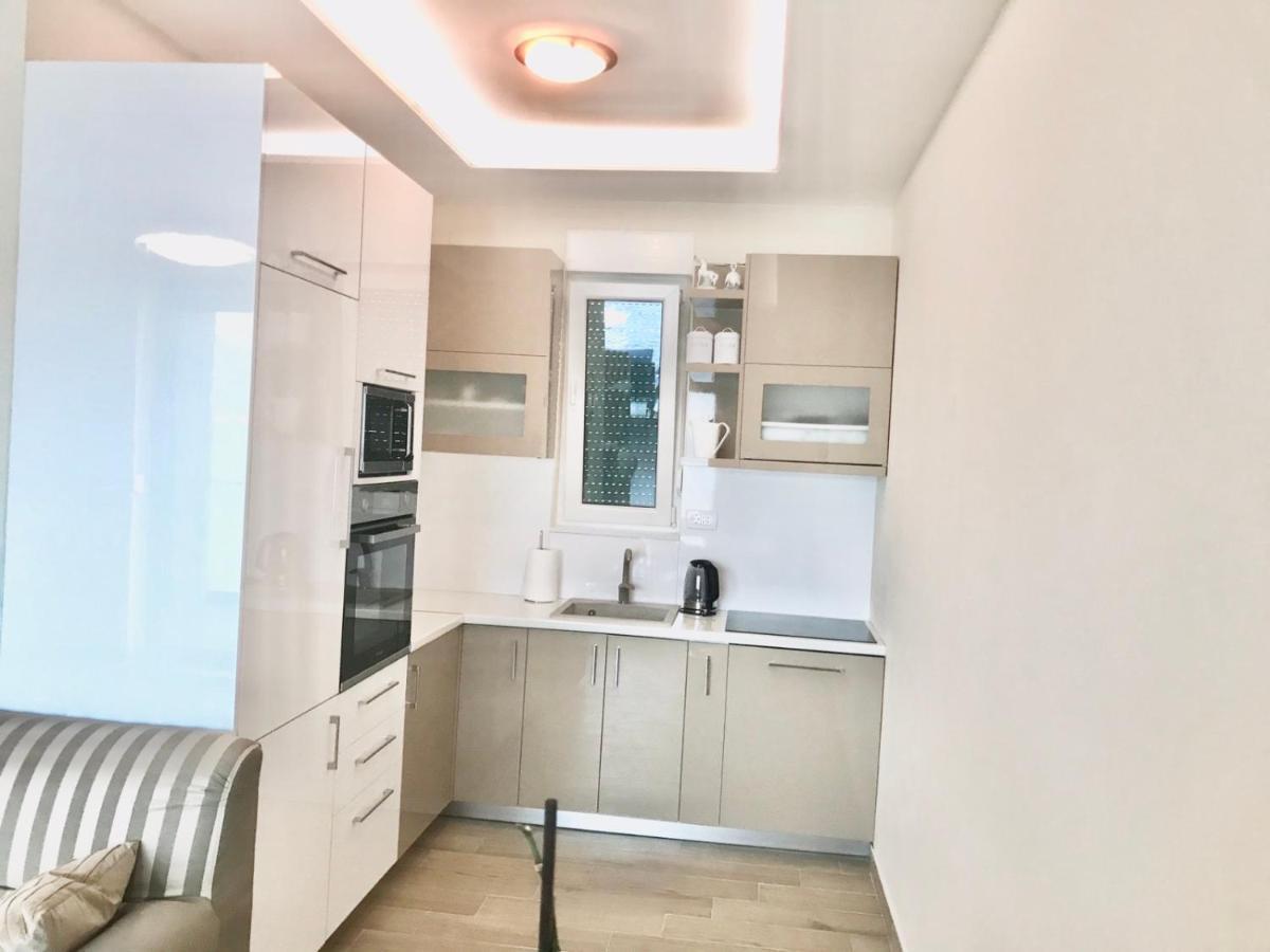 Lux Apartments Krasići エクステリア 写真